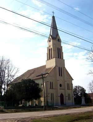 Kirche Tschene.jpg