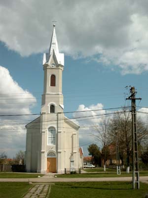 Kirche Darova.jpg