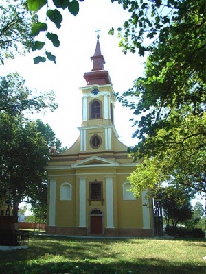 Kirche Schoendorf.jpg